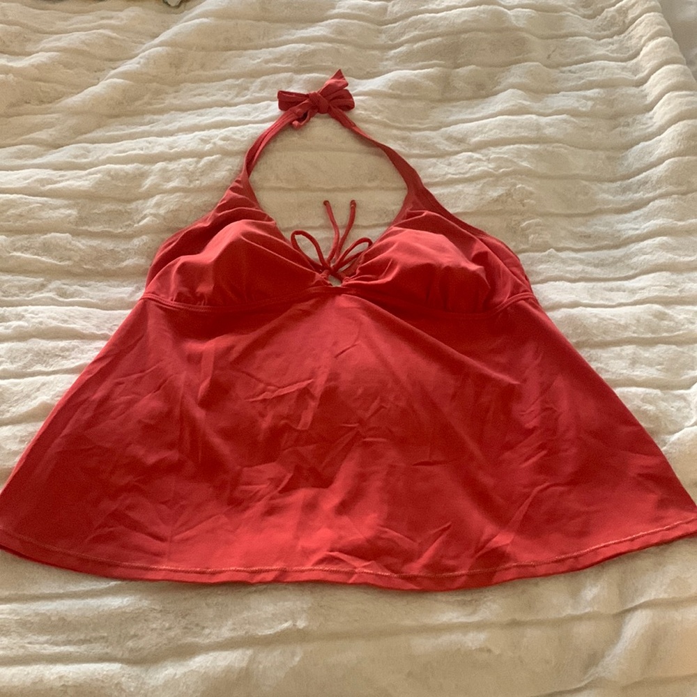 Sweet swim top 🧡